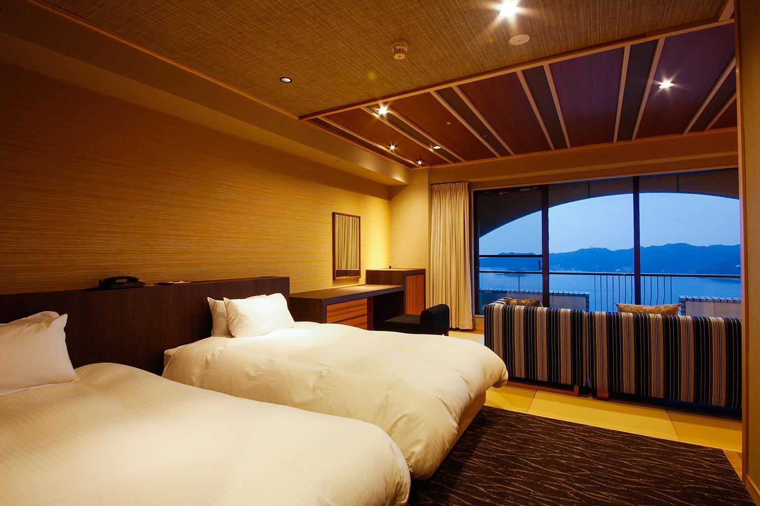 Plaza Awajishima Hotel Minamiawaji Bagian luar foto